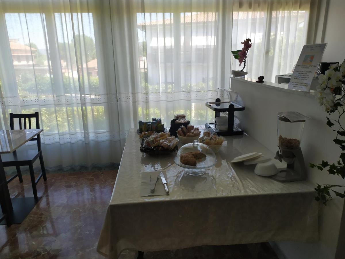 مارينا دي كارّارا B&B Tra Mare E Marmo المظهر الخارجي الصورة